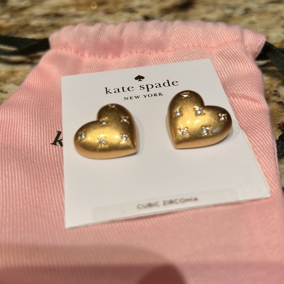 NWT Kate Spade brushed gold hearts with cubic zirconia - Picture 3 of 3